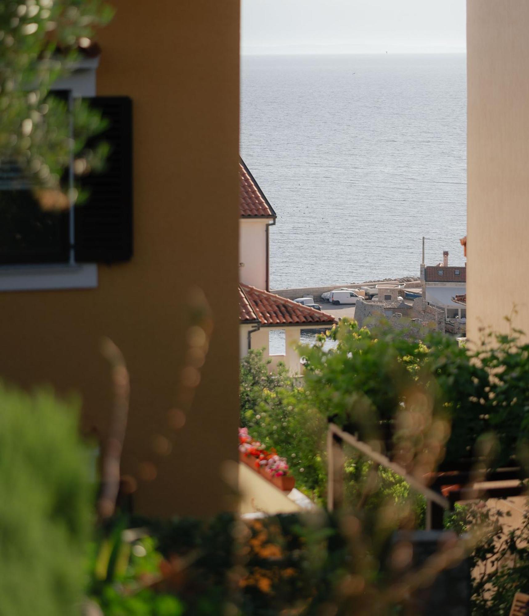 Apartments Suncica Mali Losinj Ngoại thất bức ảnh