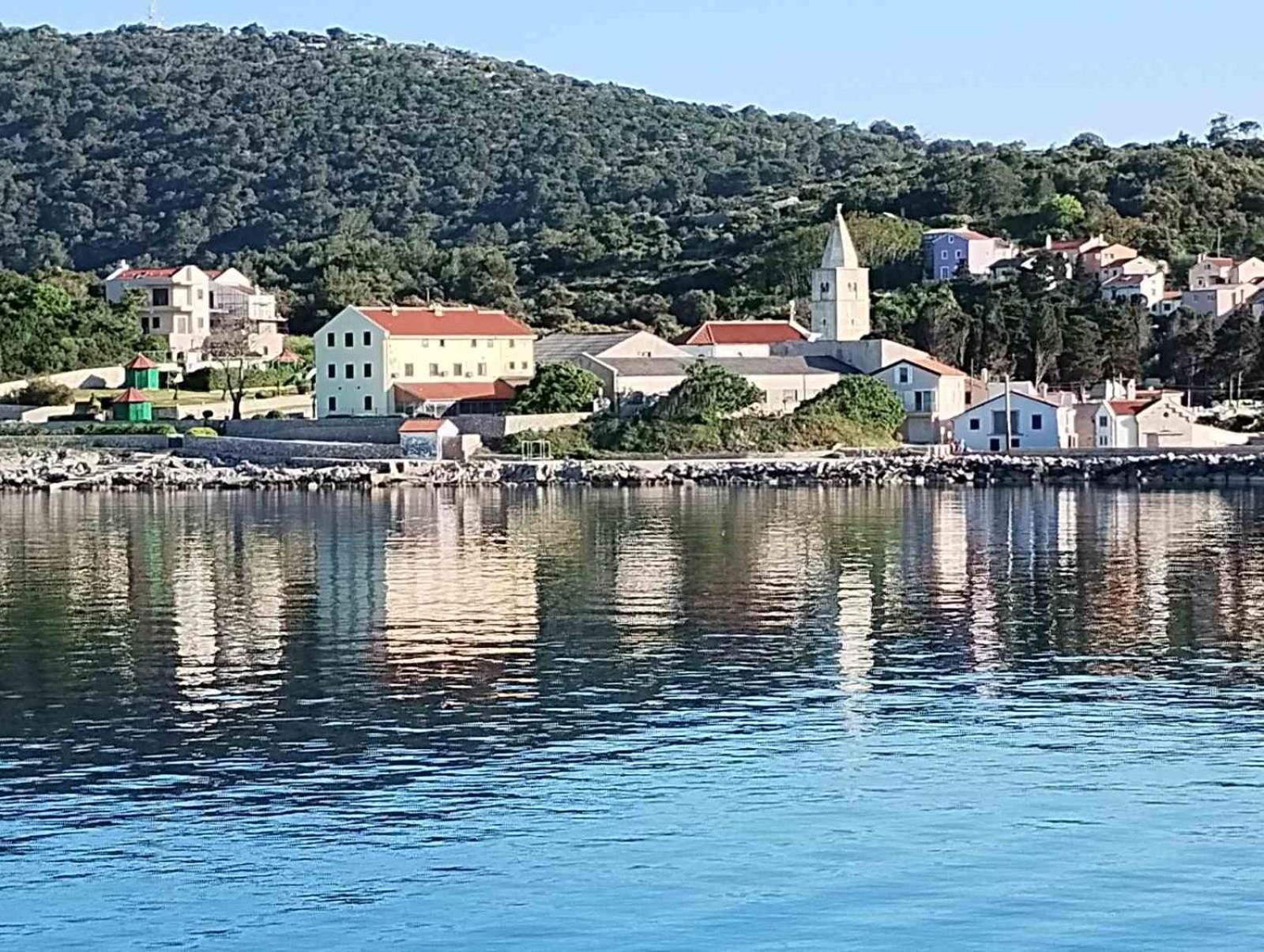 Apartments Suncica Mali Losinj Ngoại thất bức ảnh