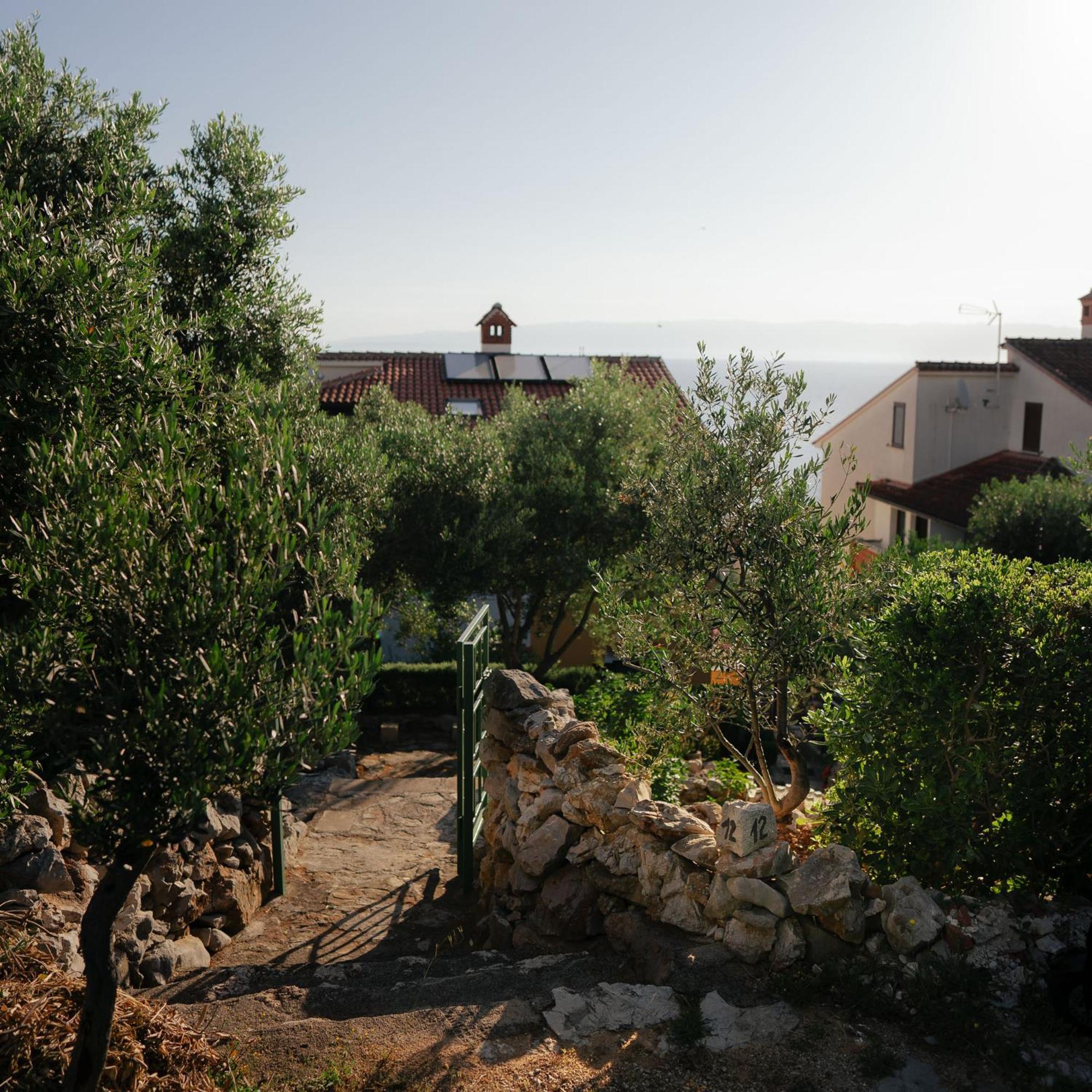 Apartments Suncica Mali Losinj Ngoại thất bức ảnh